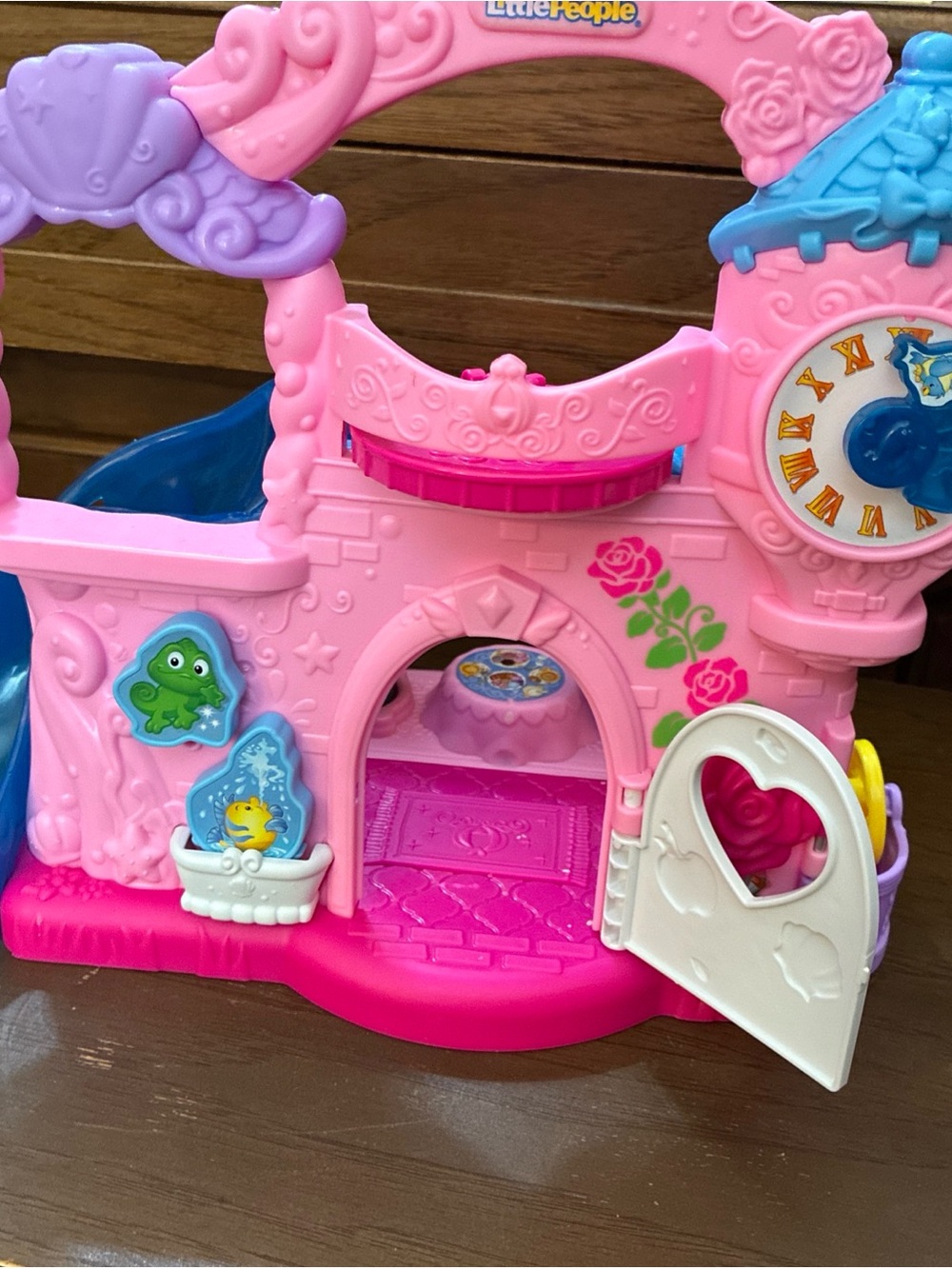 Little People Disney Princess Castle Ariel Cinderella Jasmine Play & Go Set - Picture 12 of 12